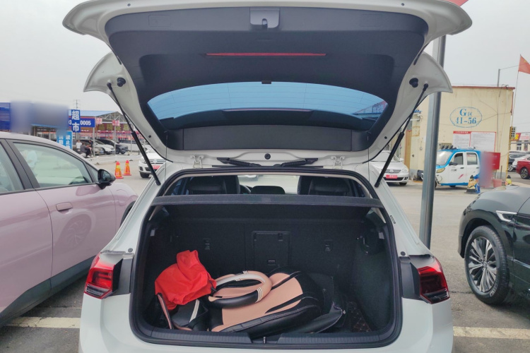 Volkswagen Golf 2022 imagen de coche #19