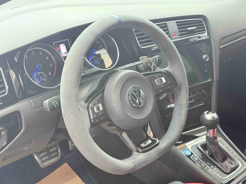 Volkswagen Golf (Imported) 2015 car image #3