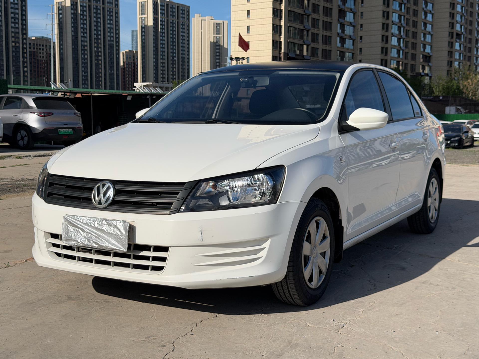 Volkswagen Santana 2015 car image 