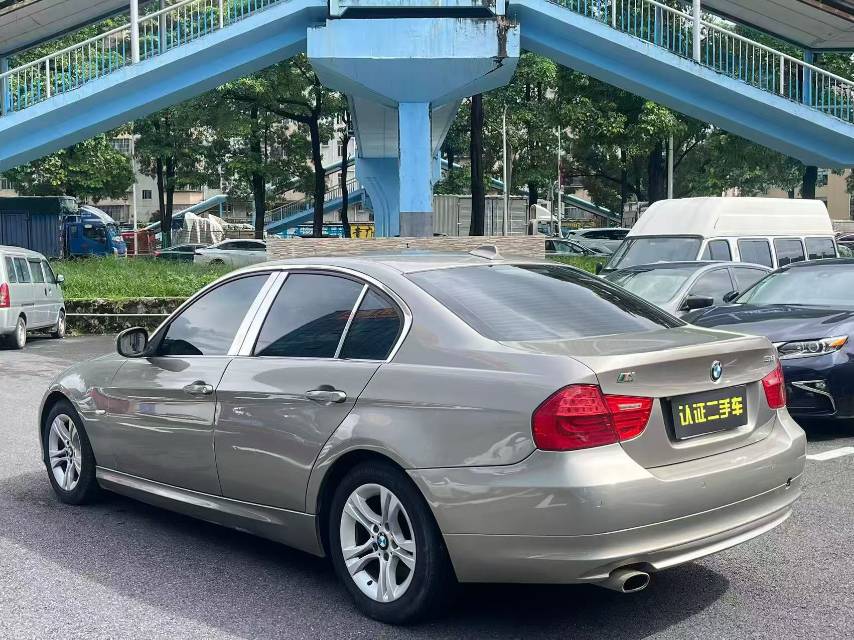 BMW 3 Series 2011 #7 BMW 3 Series 2011 car image #7