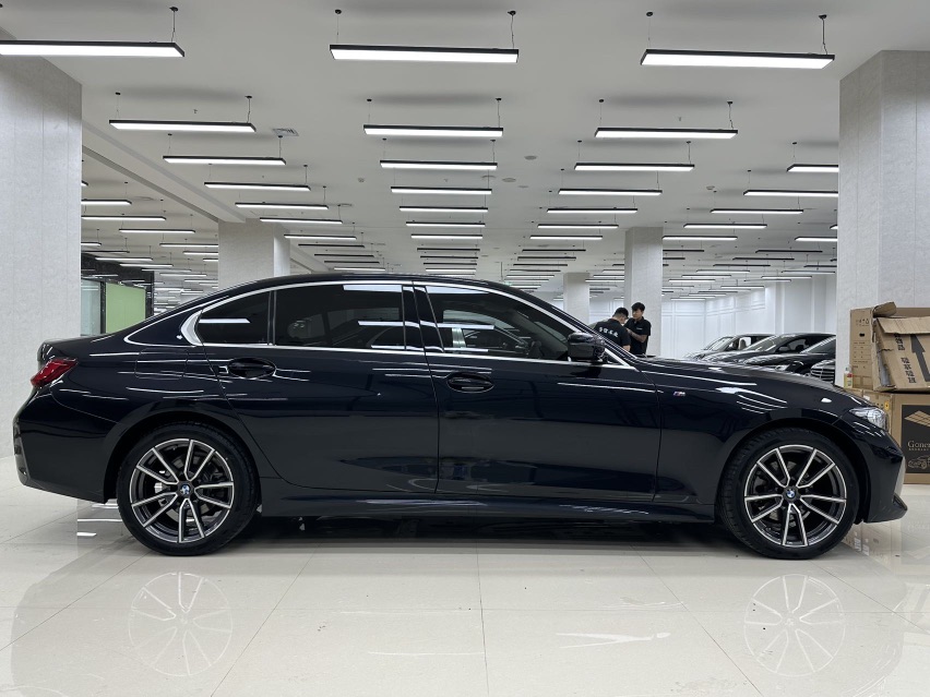 BMW 3 Series 2023 #4 BMW 3 Series 2023 car image #4