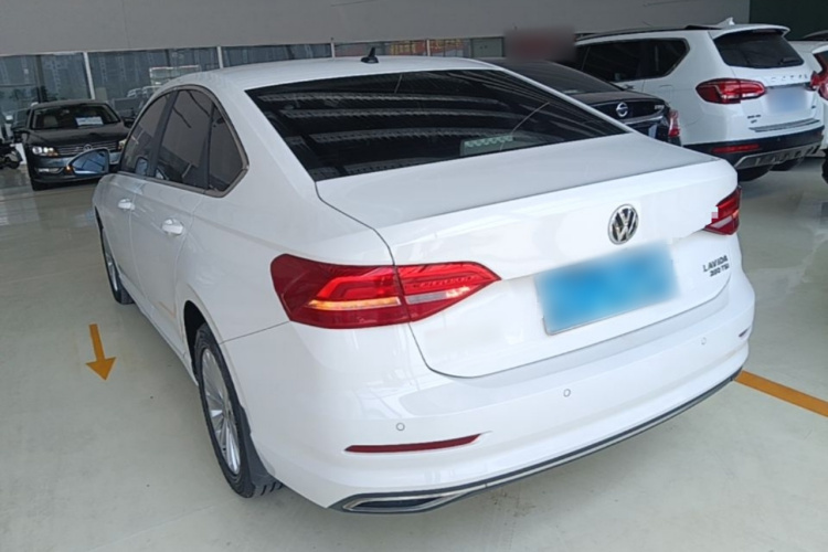 Volkswagen Lavida 2019 car image #5