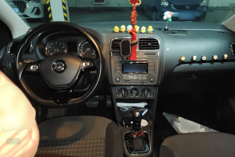 Volkswagen Polo 2017 #11 Volkswagen Polo 2017 car image #11