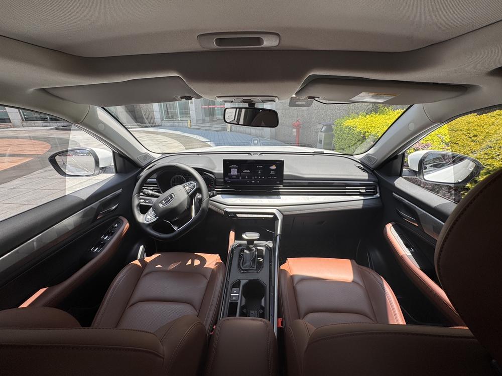 GEELY Vision X6 2023 car image #10