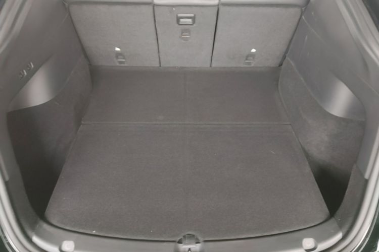 Tesla Model Y 2021 #19 Tesla Model Y 2021 car image #19