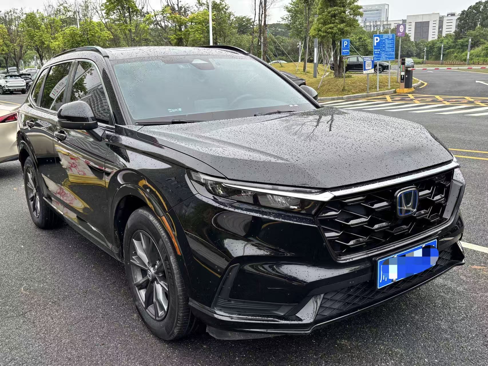 Honda CR-V 2023 car image #3