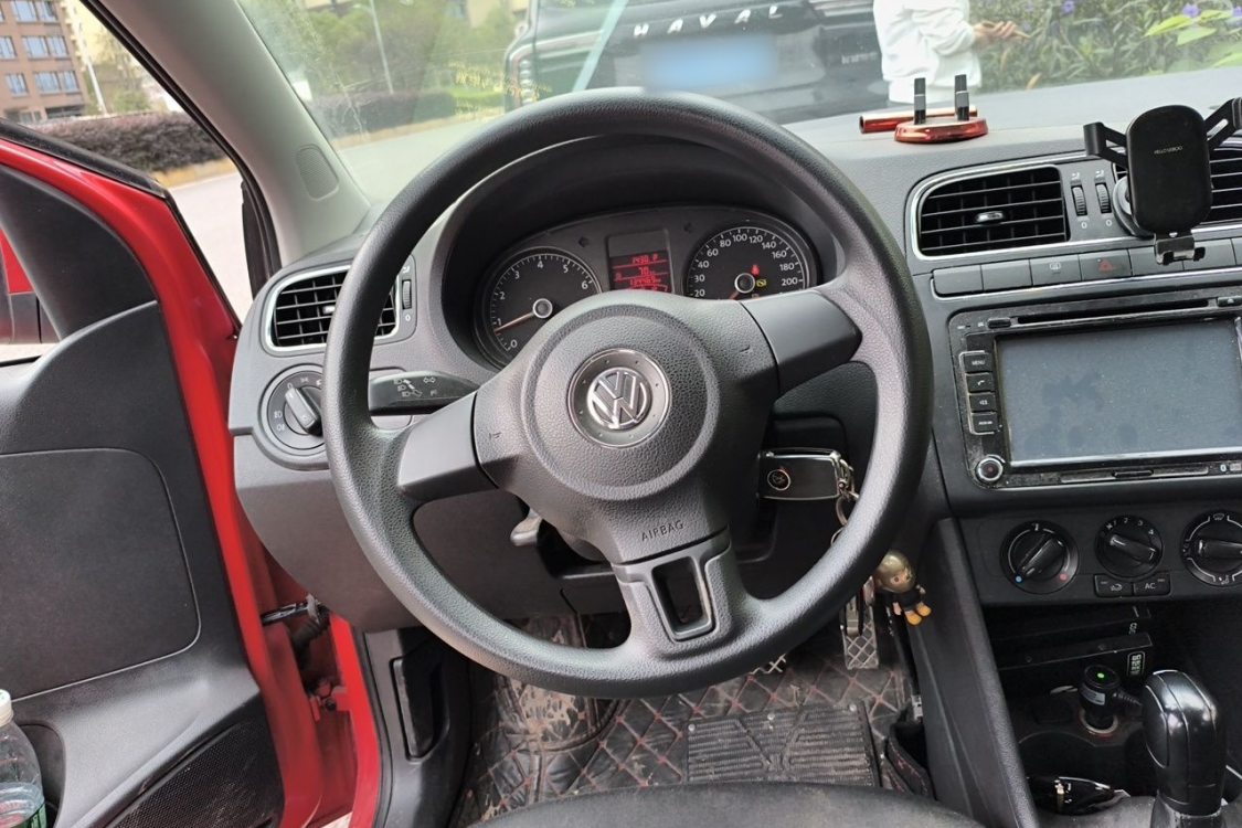Volkswagen Polo 2012 #22 Volkswagen Polo 2012 صورة سيارة #22