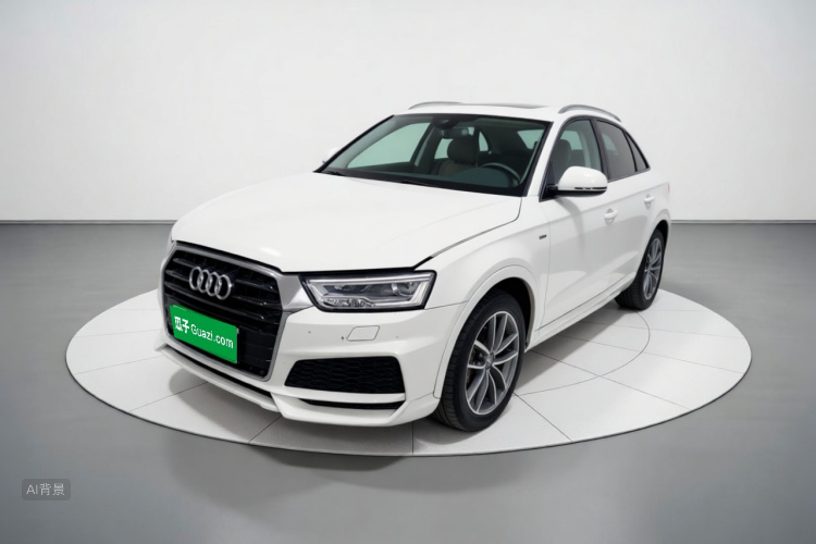 Audi Q3 2019 car image #2
