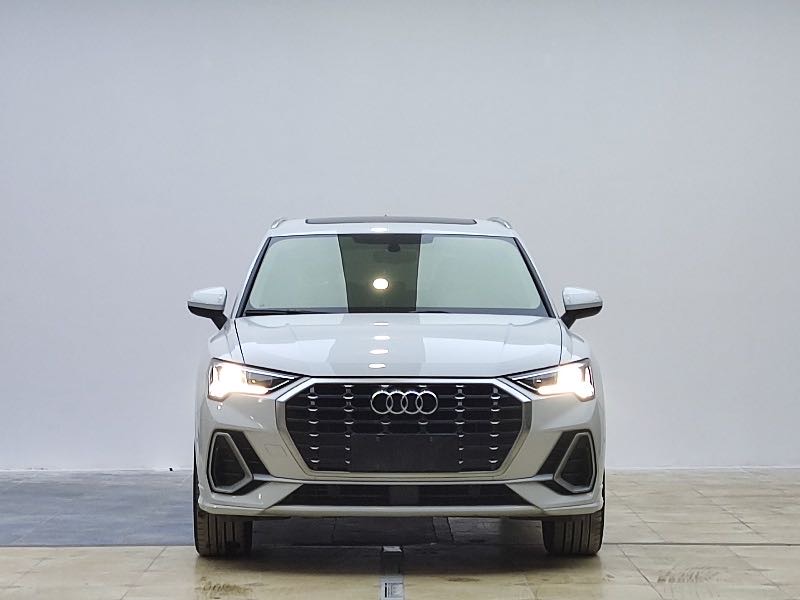 Audi Q3 2022 #2 Audi Q3 2022 car image #2