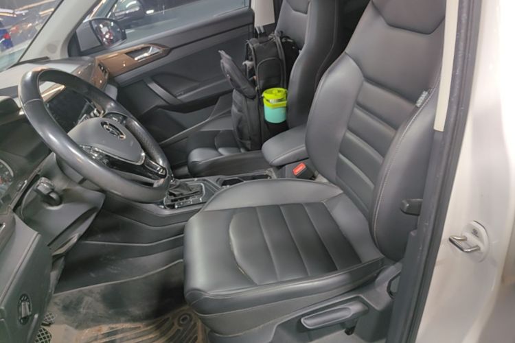 Volkswagen Tharu 2021 car image #15