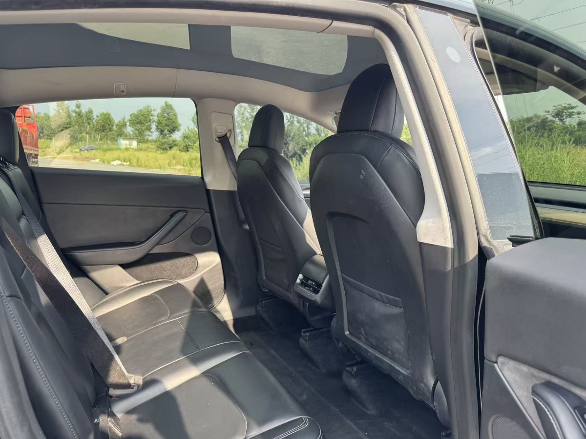 Tesla Model Y 2021 #8 Tesla Model Y 2021 car image #8