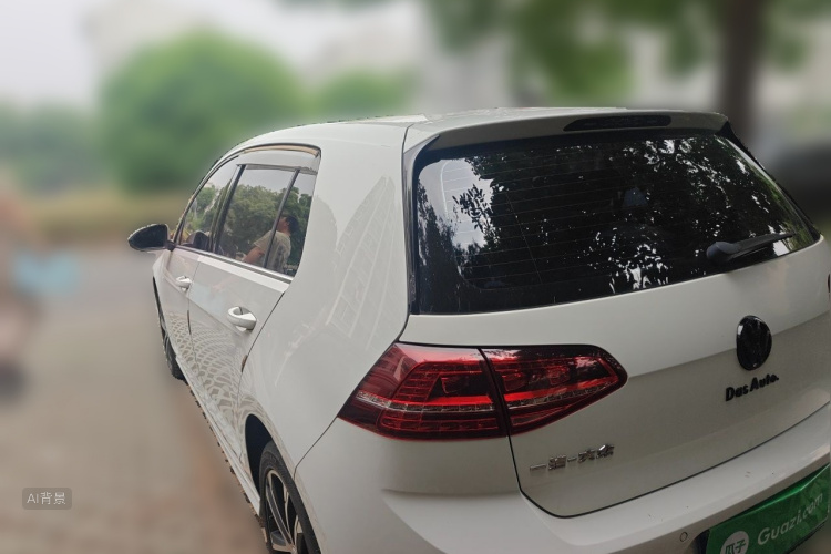 Volkswagen Golf 2017 car image #5