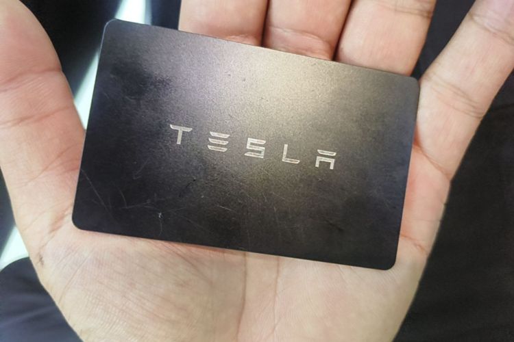 Tesla Model Y 2024 #9 Tesla Model Y 2024 car image #9