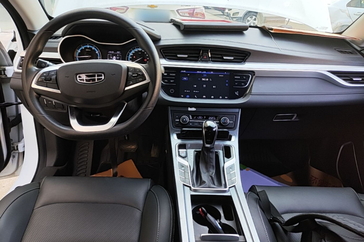 GEELY Emgrand 2021 car image #10