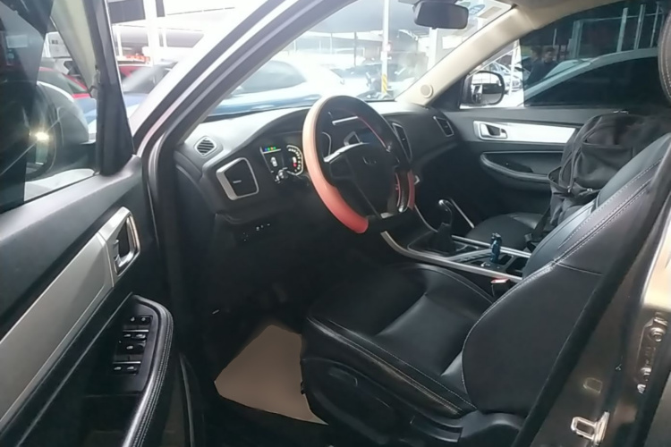 GEELY Vision X6 2018 car image #16