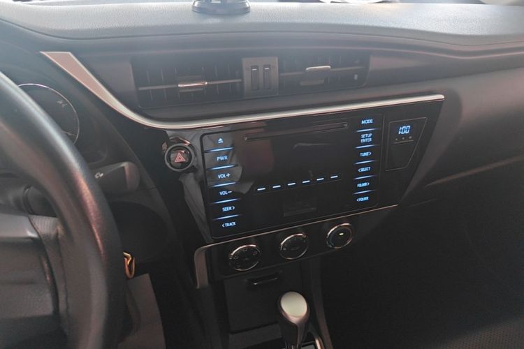 Toyota Corolla 2019 #13 Toyota Corolla 2019 car image #13