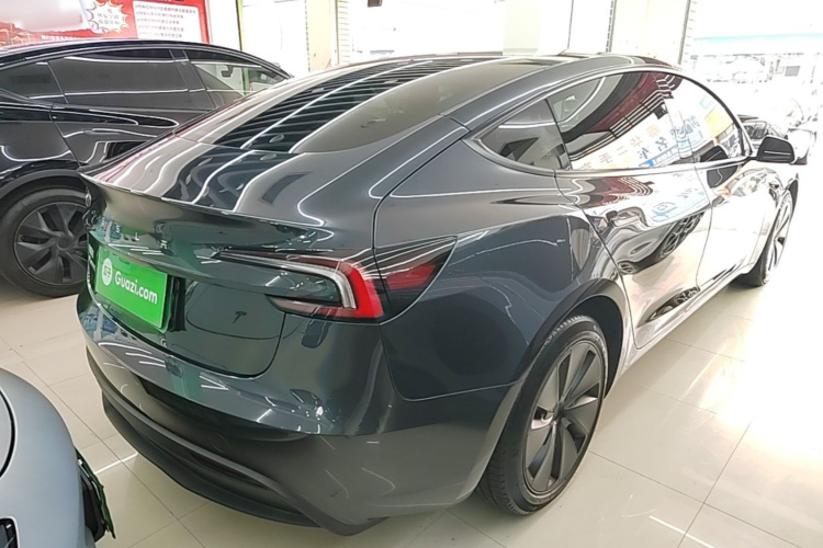 Tesla Model 3 2024 #7 Tesla Model 3 2024 immagine di auto #7