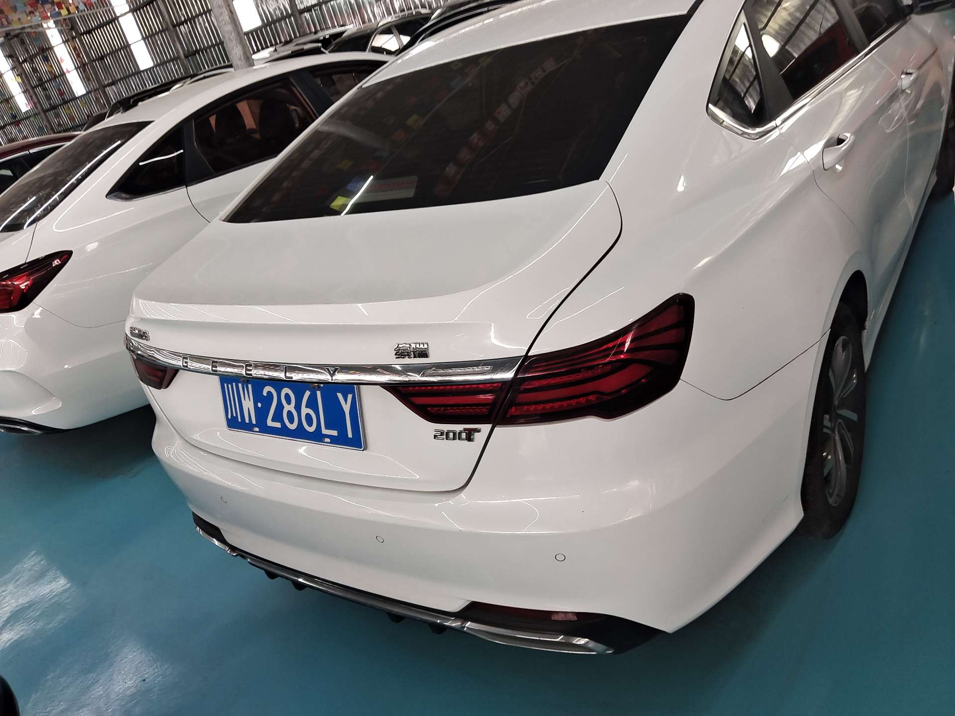 2020 immagine di auto #4