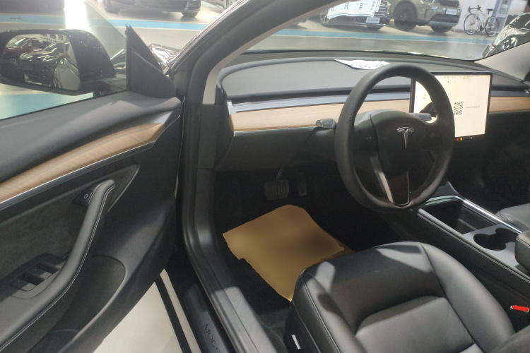 Tesla Model 3 2021 #16 Tesla Model 3 2021 car image #16