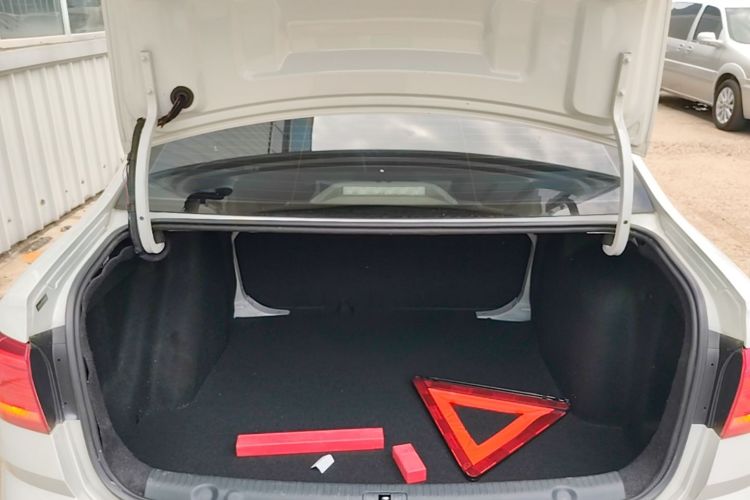 Volkswagen Lavida 2016 car image #19