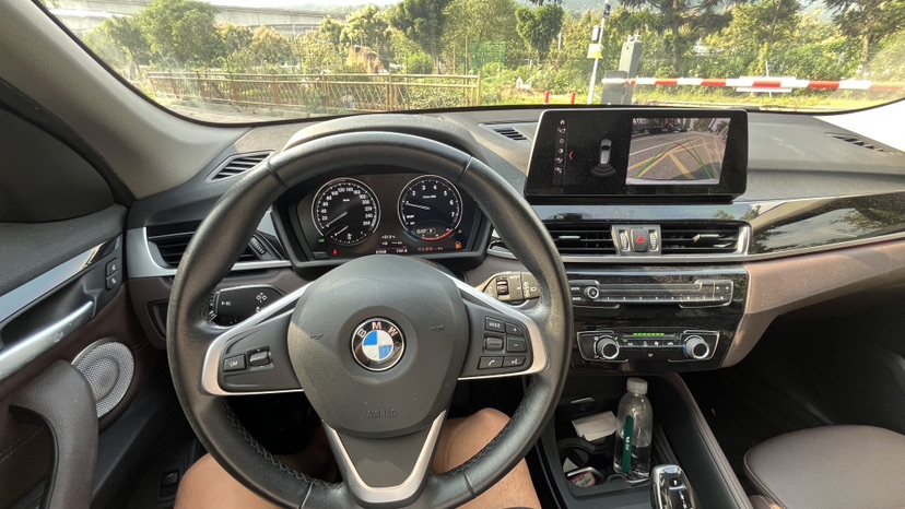BMW X1 2022 car image #9
