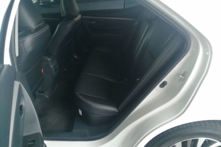Toyota Corolla Hybird E+ 2021 immagine di auto #17