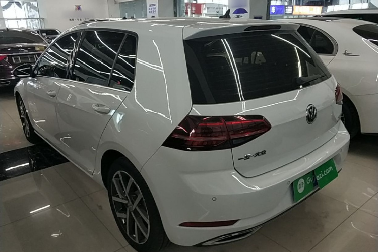 Volkswagen Golf 2019 #5 Volkswagen Golf 2019 car image #5