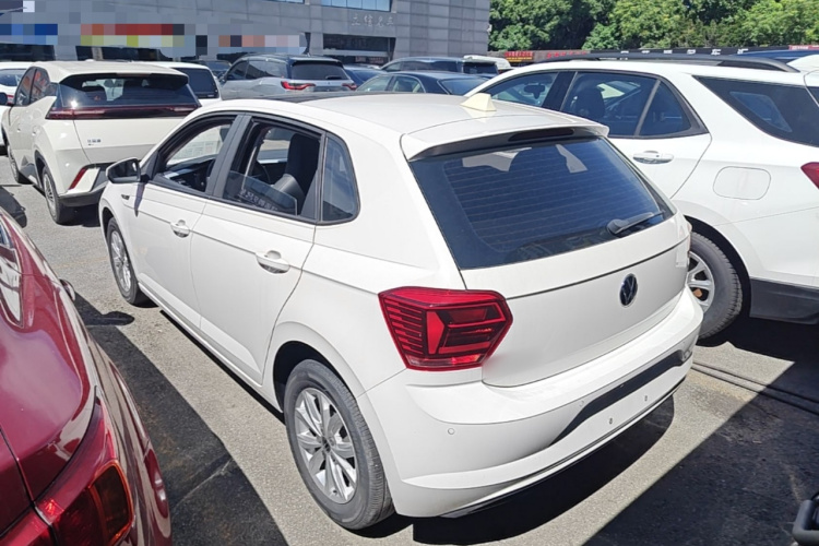 Volkswagen Polo 2022 car image #7