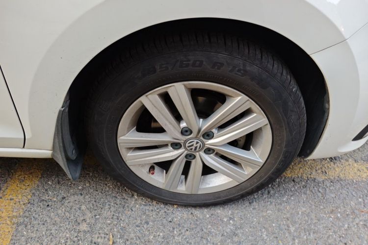 Volkswagen Santana 2016 car image #9