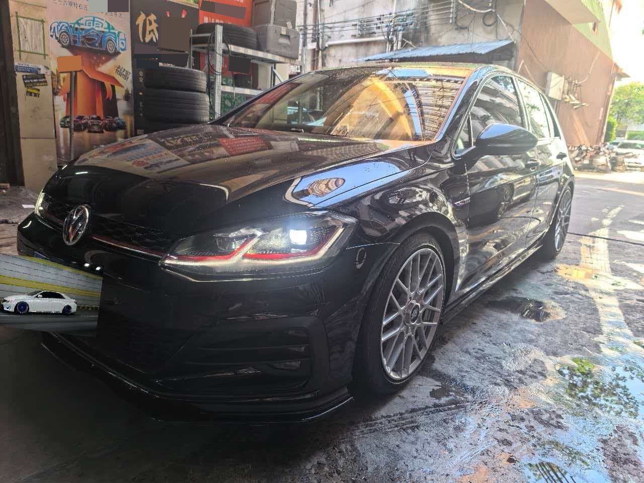 Volkswagen GolfGTI 2019 Volkswagen GolfGTI 2019 car image