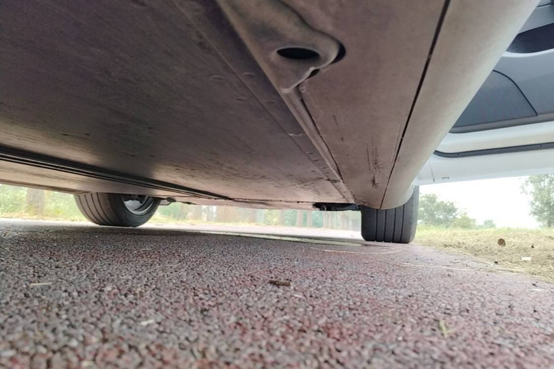 Tesla Model Y 2024 car image #17