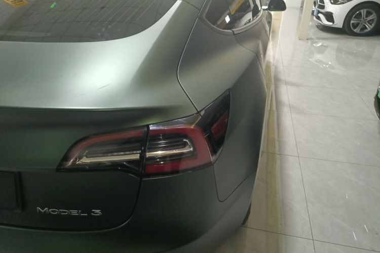 Tesla Model 3 2020 car image #8