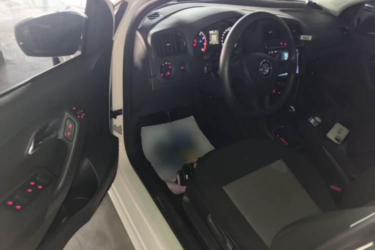 Volkswagen Polo 2016 #12 Volkswagen Polo 2016 car image #12