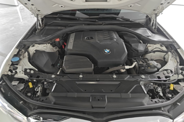 BMW 3 Series 2021 #20 BMW 3 Series 2021 immagine di auto #20