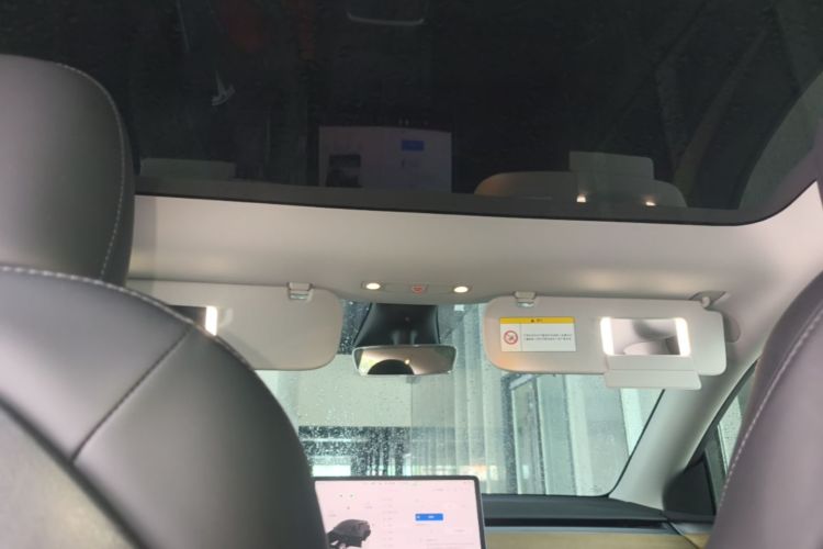 Tesla Model Y 2023 #18 Tesla Model Y 2023 car image #18