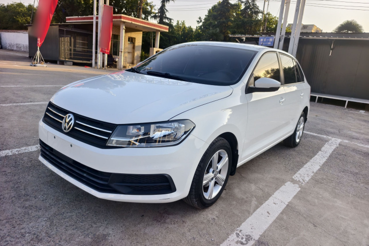 Volkswagen Santana 2016 car image #2