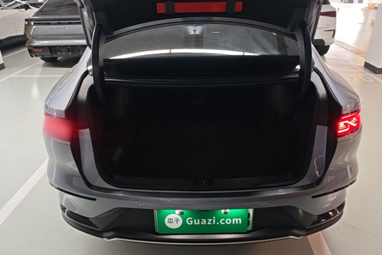 BYD Han 2024 car image #19