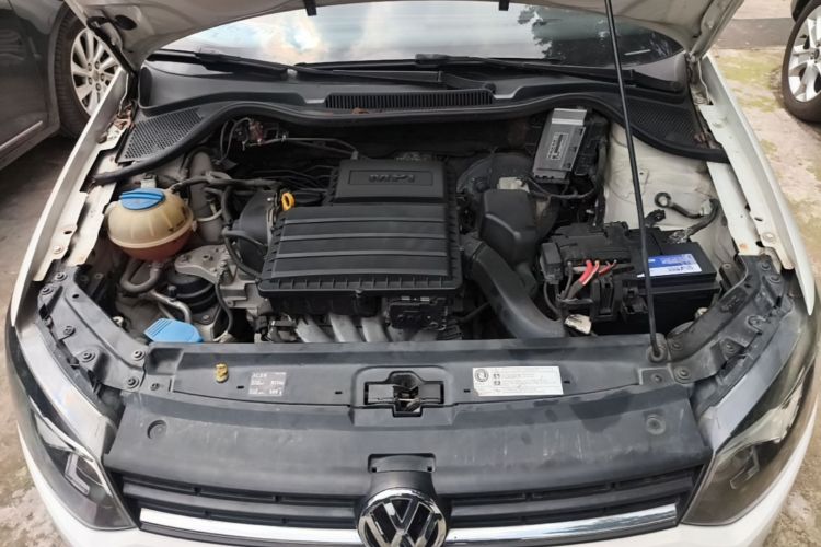 Volkswagen Polo 2015 #20 Volkswagen Polo 2015 car image #20