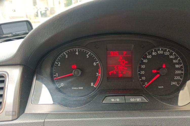 Volkswagen Santana 2014 car image #14