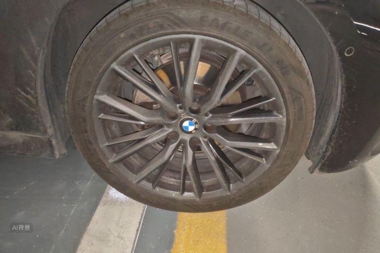 BMW 3 Series 2021 car image #9