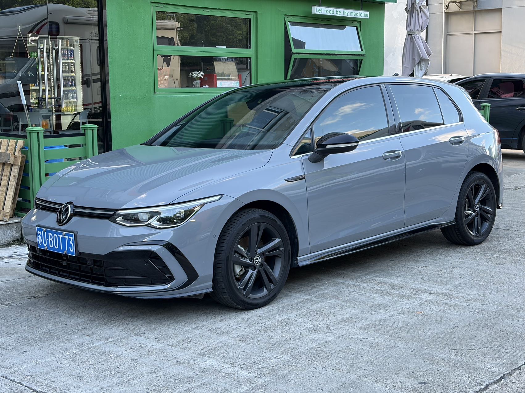 Volkswagen Golf 2023 car image 