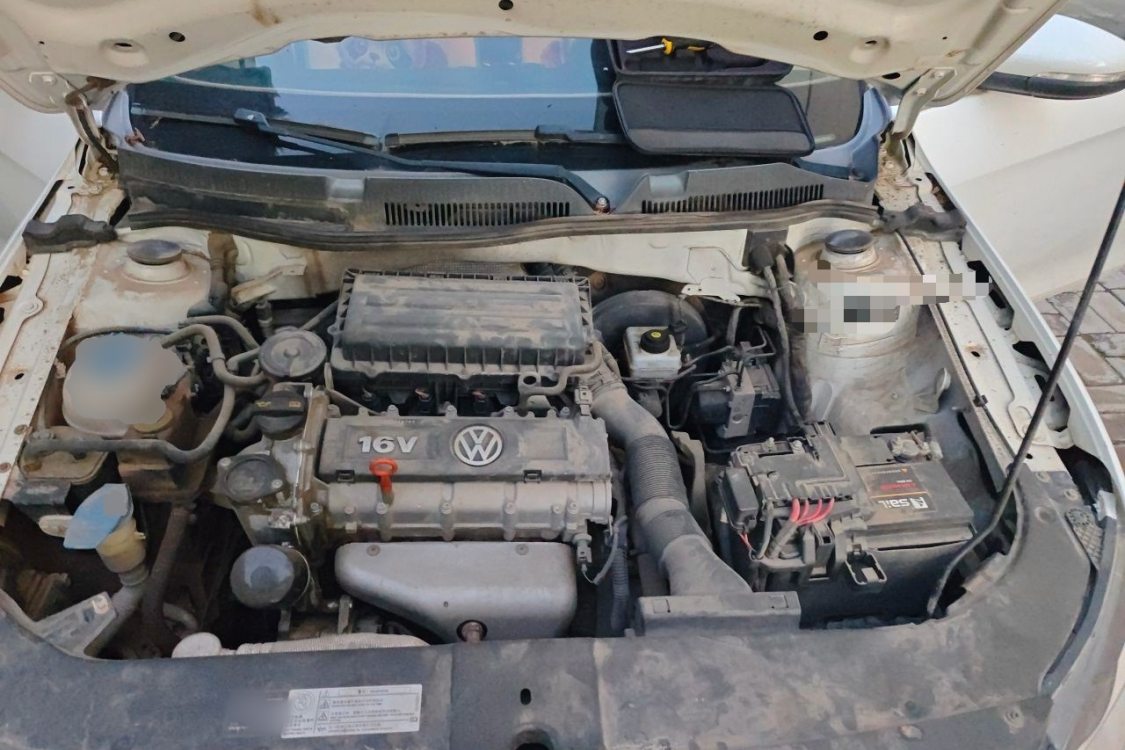 Volkswagen Bora 2013 صورة سيارة #10