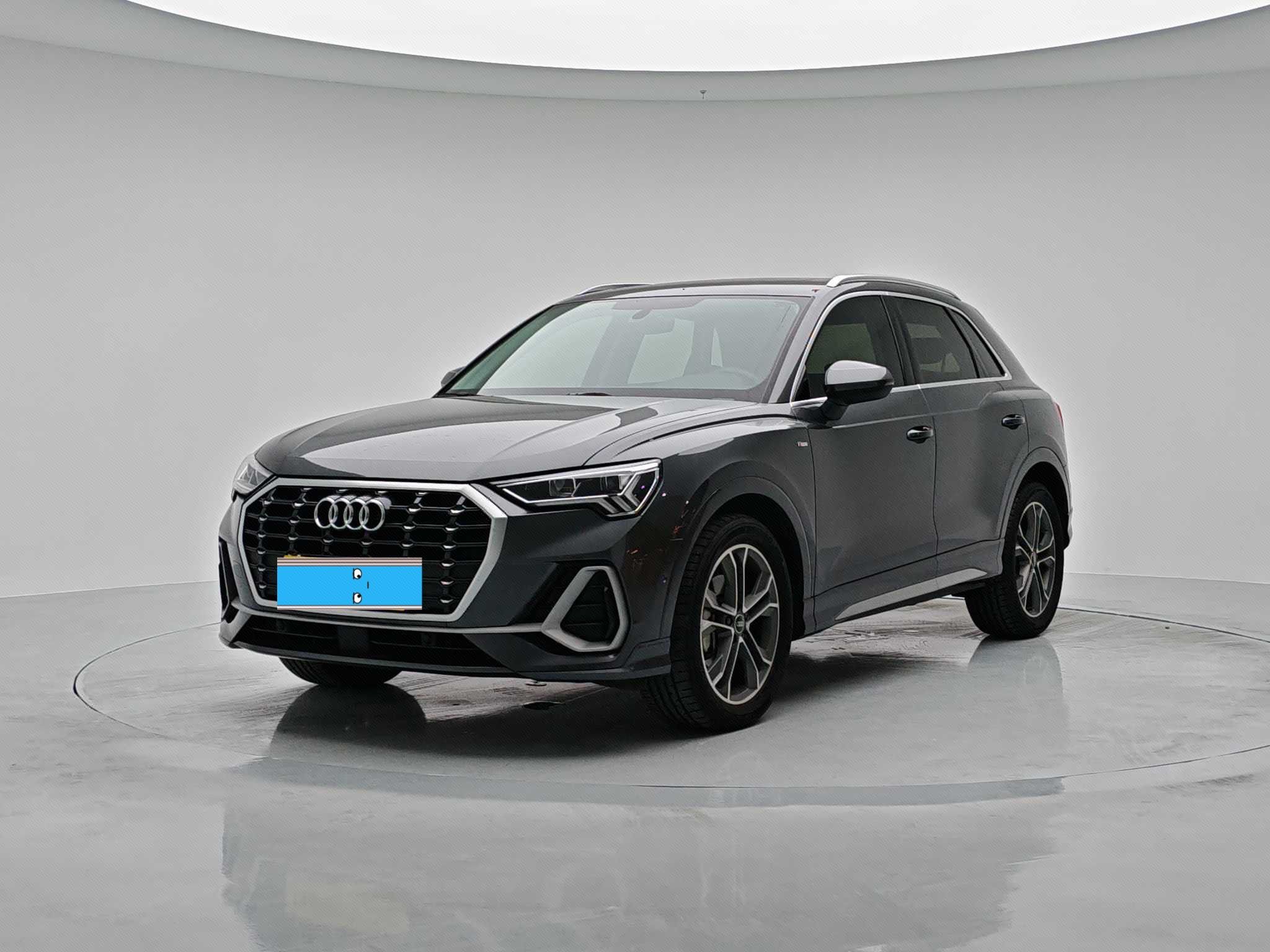 Audi Q3 2023 Audi Q3 2023 car image