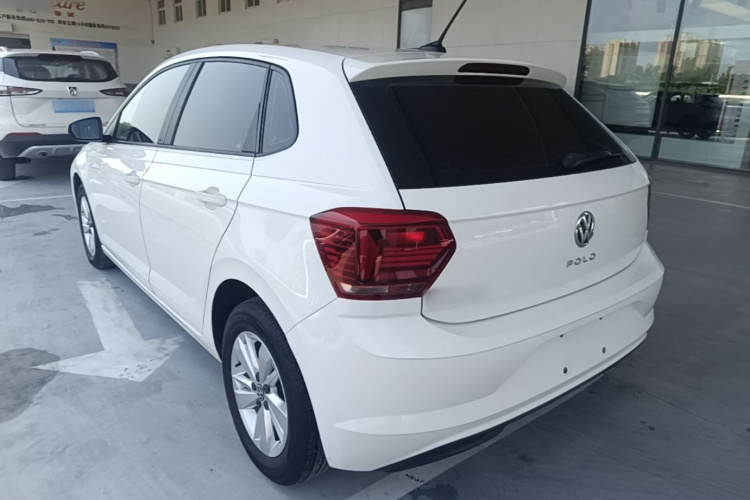 Volkswagen Polo 2021 car image #5