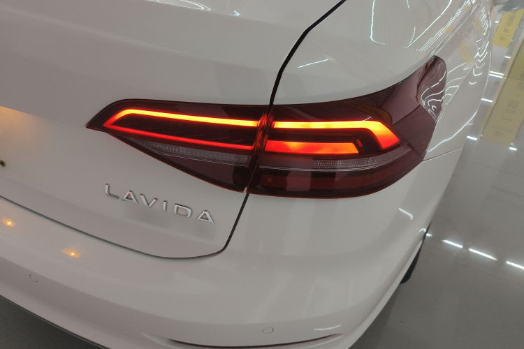 Volkswagen Lavida 2021 imagen de coche #8