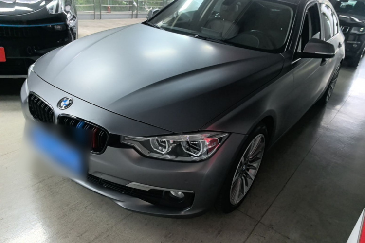 BMW 3 Series 2019 car image #2