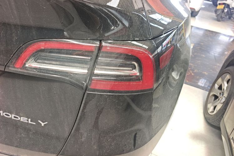 Tesla Model Y 2021 #8 Tesla Model Y 2021 immagine di auto #8