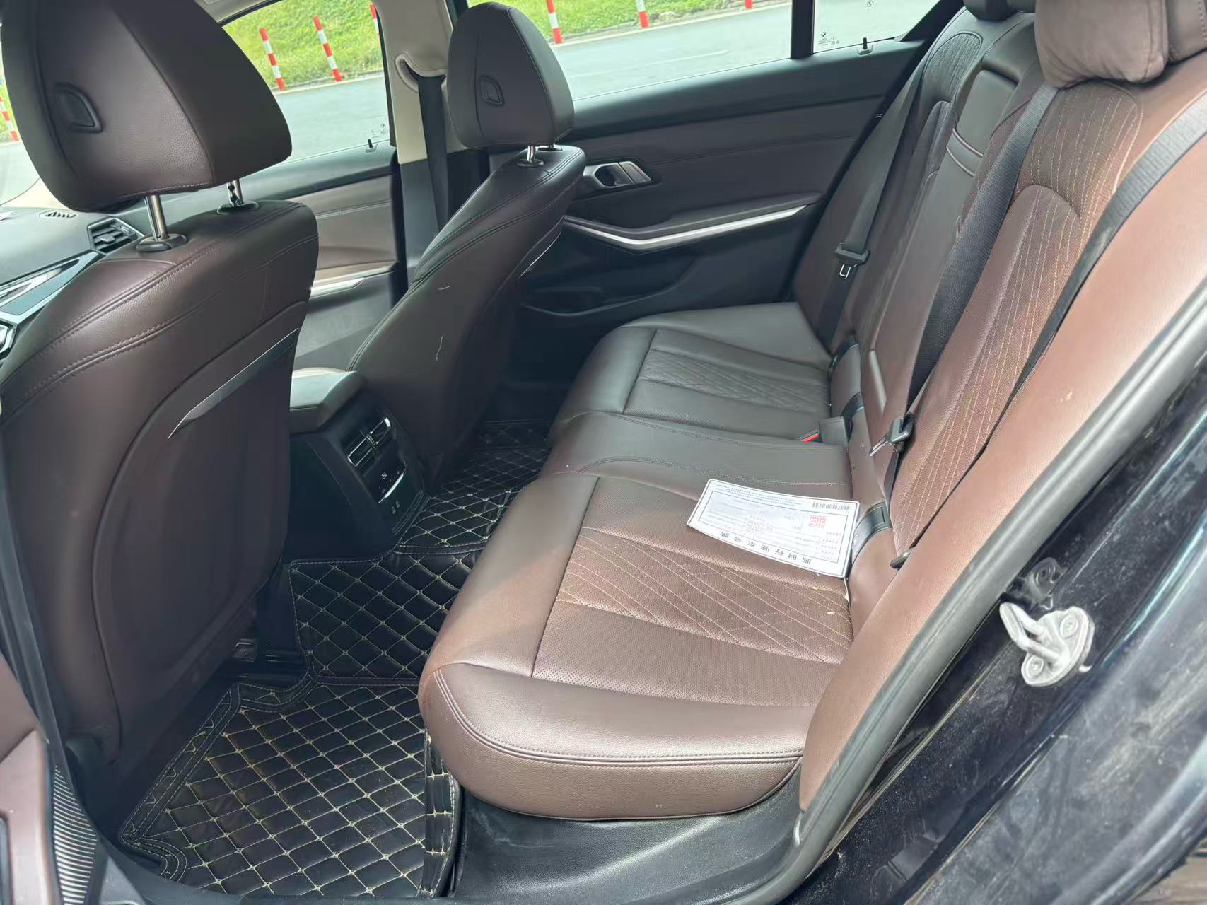 BMW 3 Series 2023 immagine di auto #4
