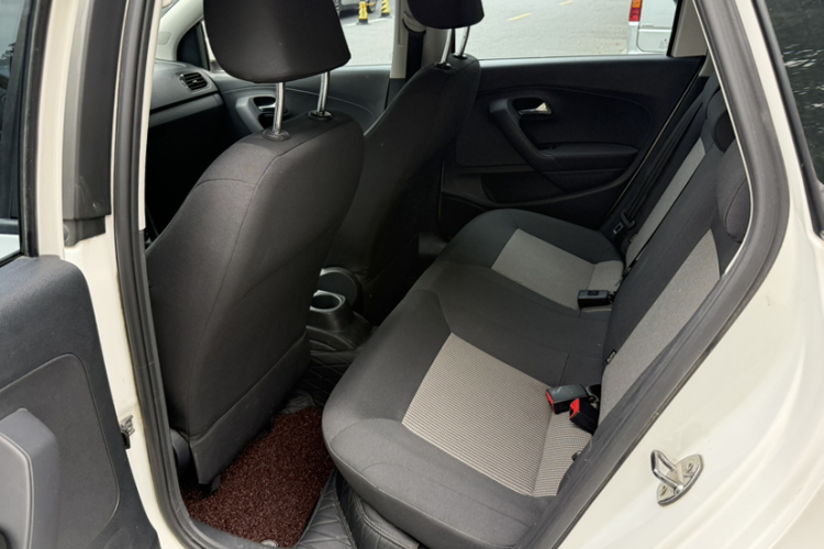 Volkswagen Polo 2019 #13 Volkswagen Polo 2019 car image #13