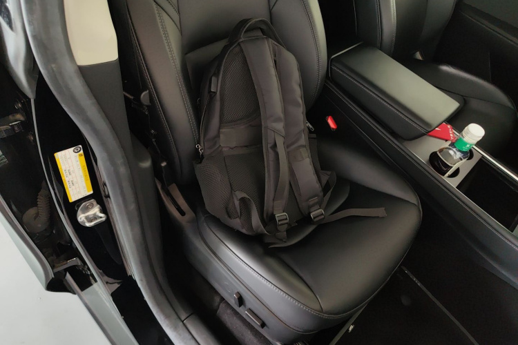 特斯拉 Model Y 2022 汽车图片 #23